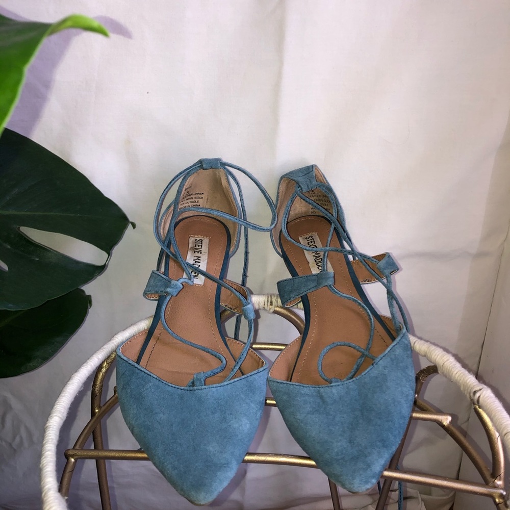 Blue Steve Madden lace up flats
